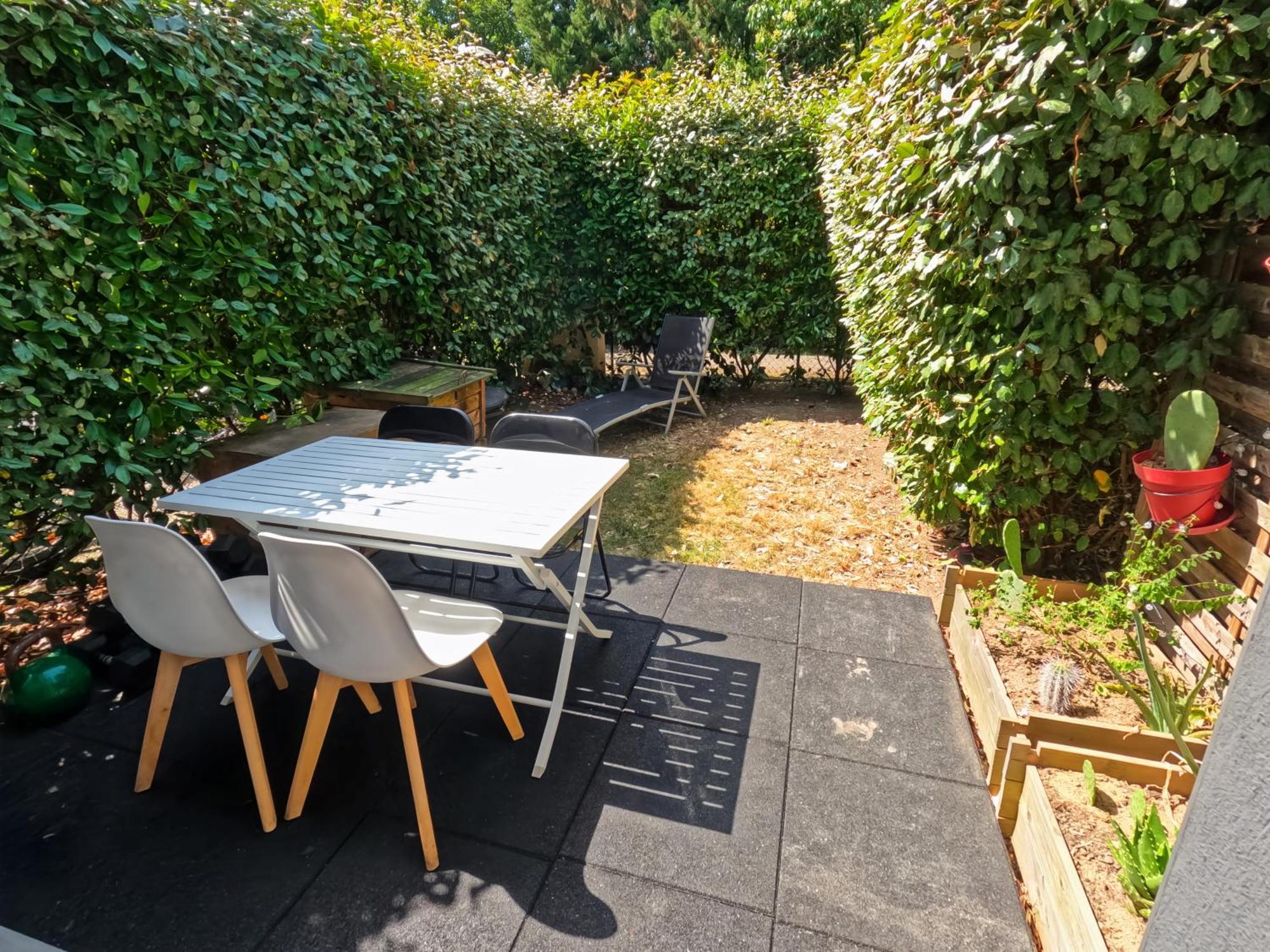 Duplex Avec Jardin Au Calme Apartment *